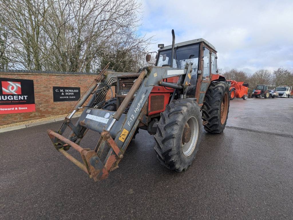 Massey Ferguson 390