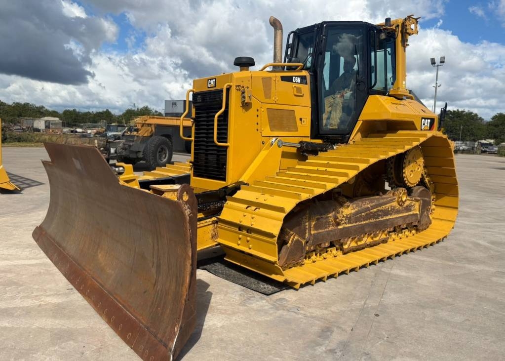 Bulldozer Caterpillar D 6 N LGP — occasion 2019, 12 700 h