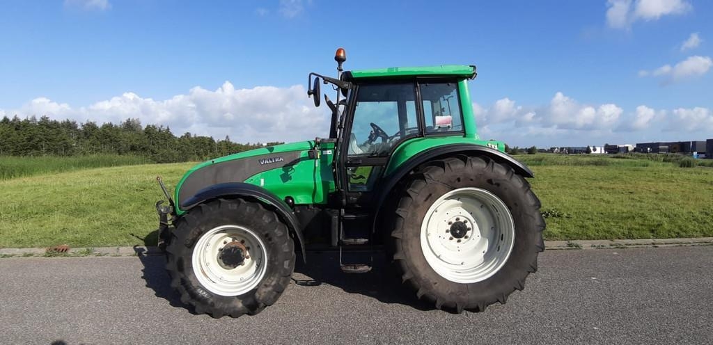 Valtra T190