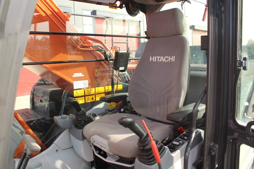 Hitachi ZX 350 LC-6 / Anschluss NTP30, Fett kuva 17