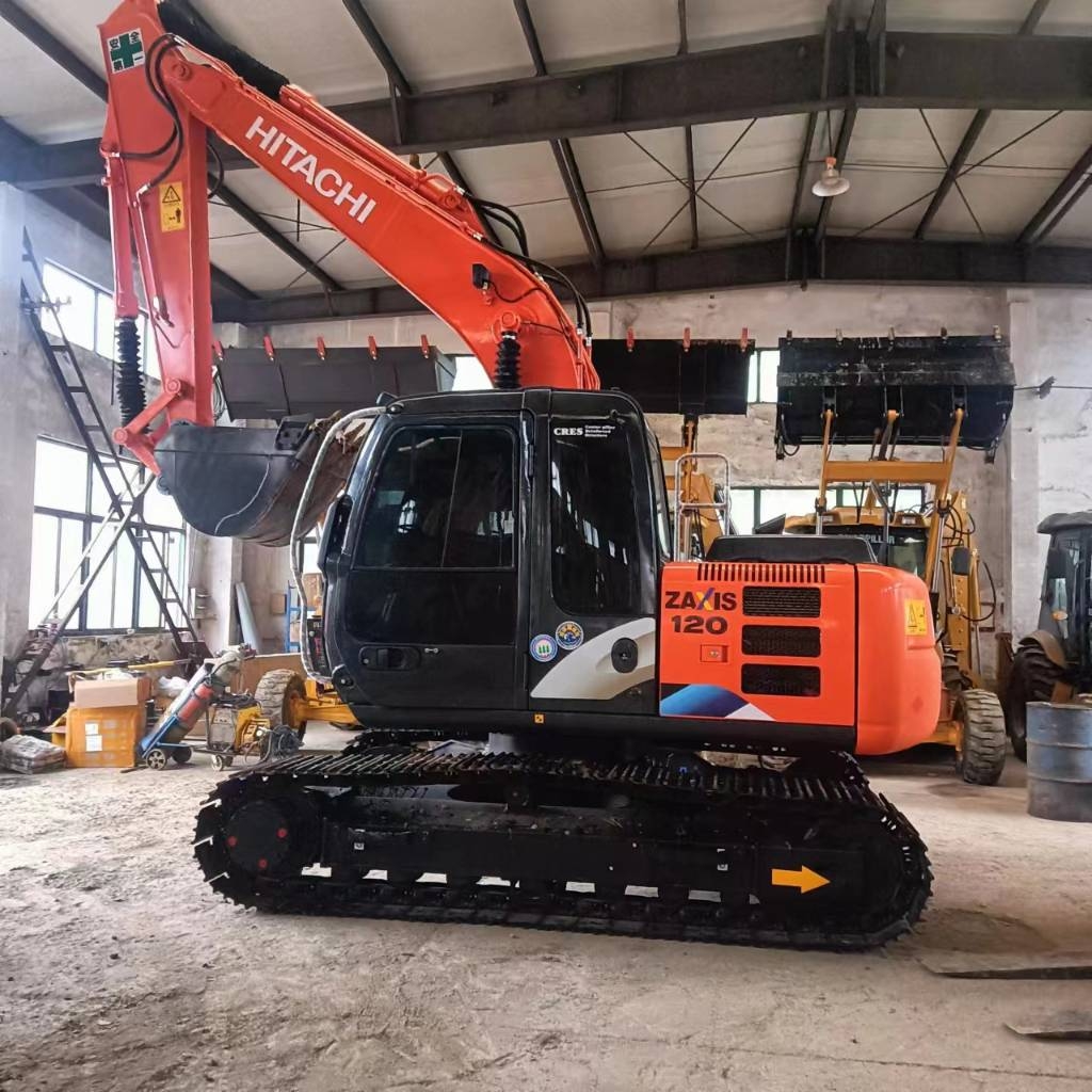 Pelle sur chenilles Hitachi ZX 120 — occasion 2023, 800 h