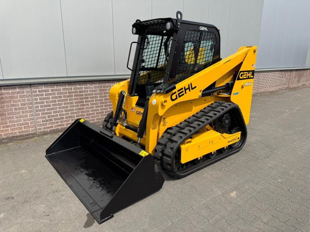 Gehl RT165