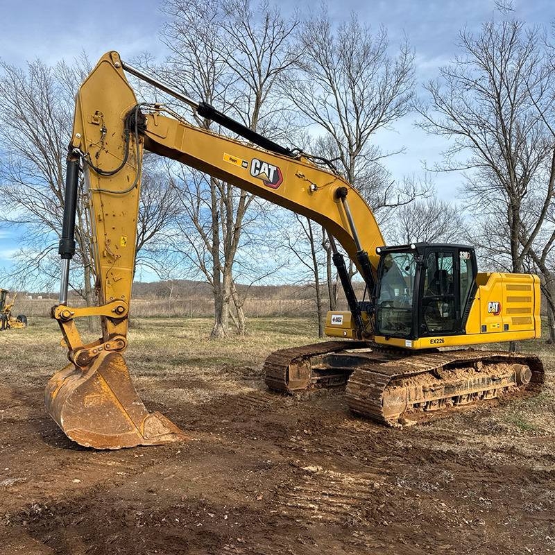 CAT 330