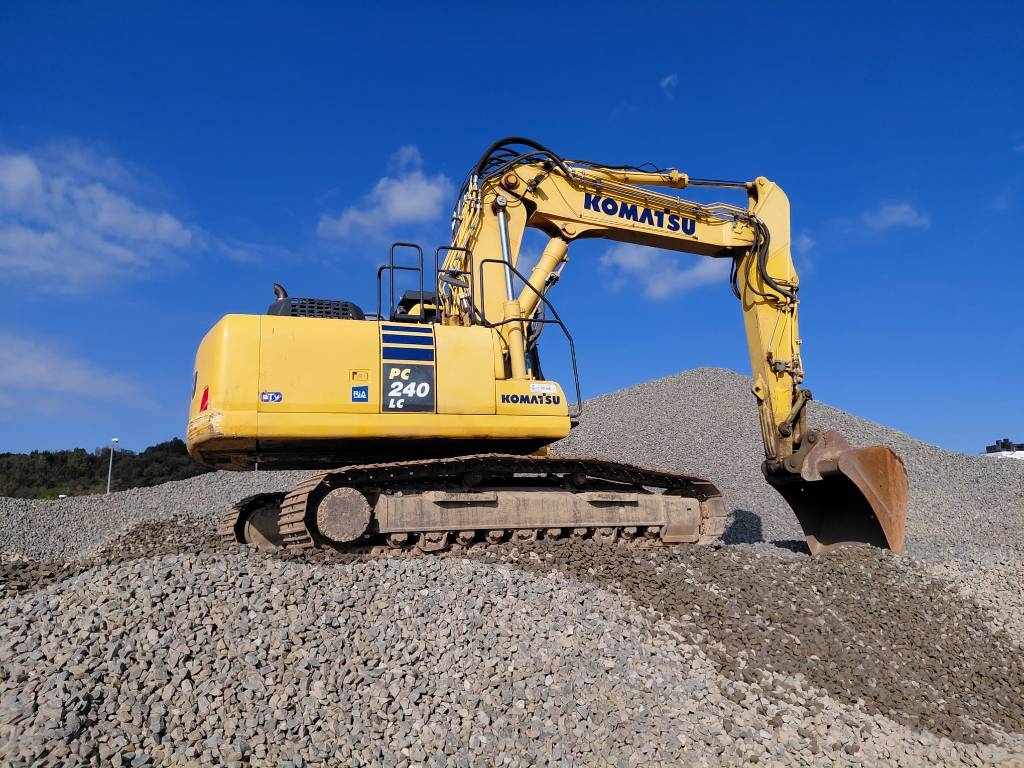 Komatsu PC 240 LC-10