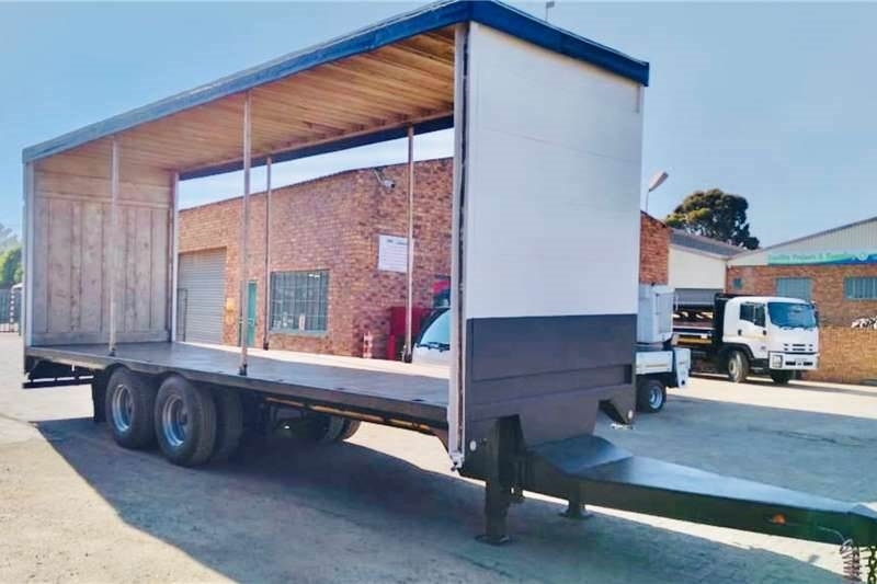 Custom Curtainside