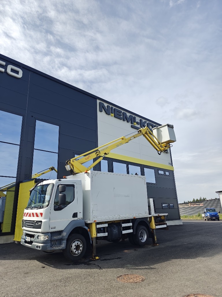 DAF 55.180 henkilönostin