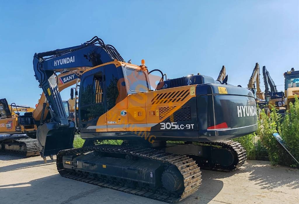 Hyundai Robex 305