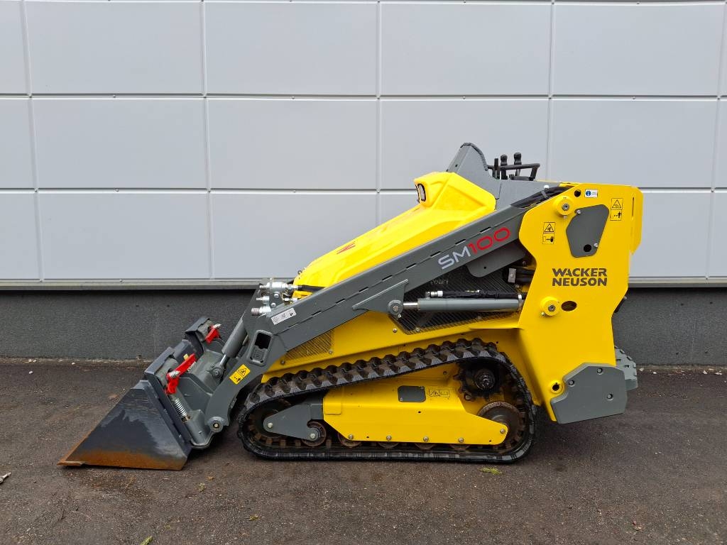 Wacker Neuson SM 100 **ESITTELYKONE**
