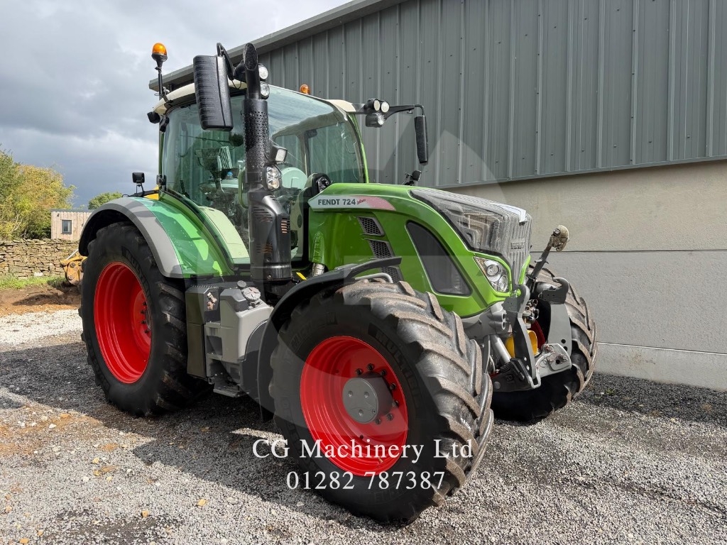 Tracteur agricole Fendt 724 Profi Plus — occasion 2017, 8 178 h