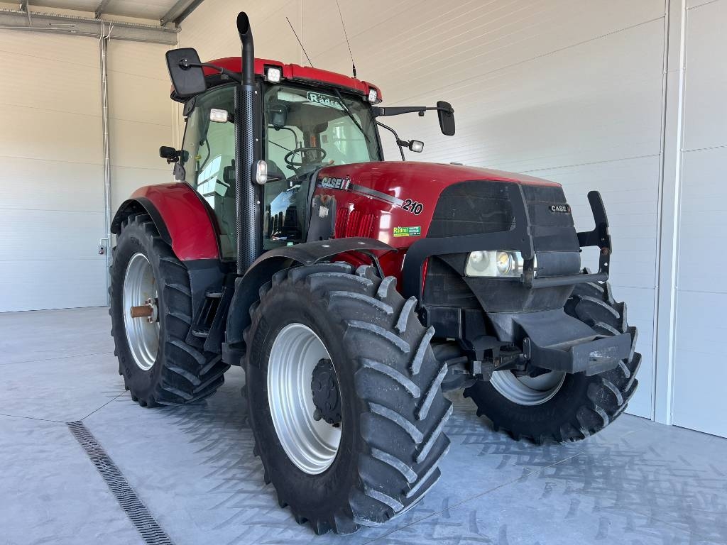 Case IH Puma 210