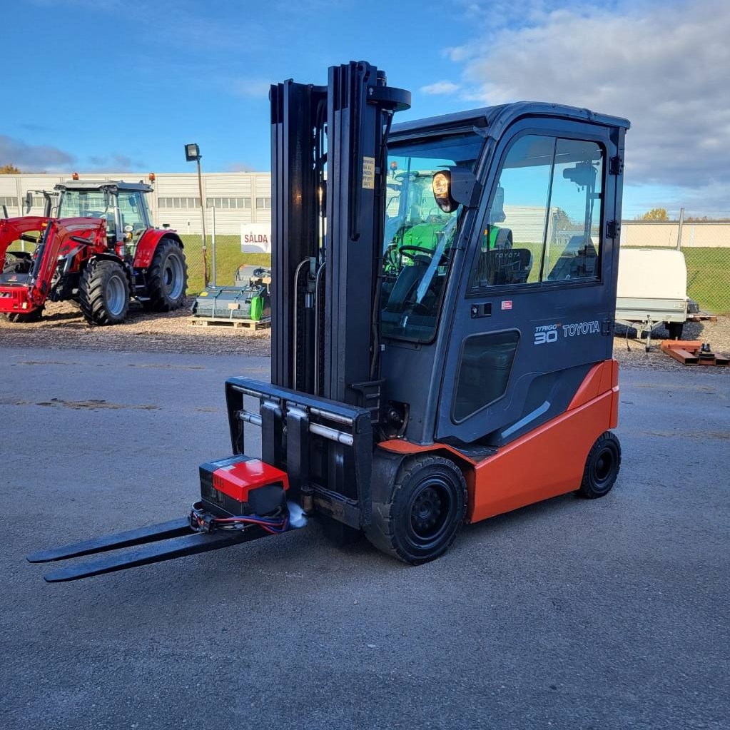 Toyota Traigo 3000 kg 5000 mm HYRKÖP