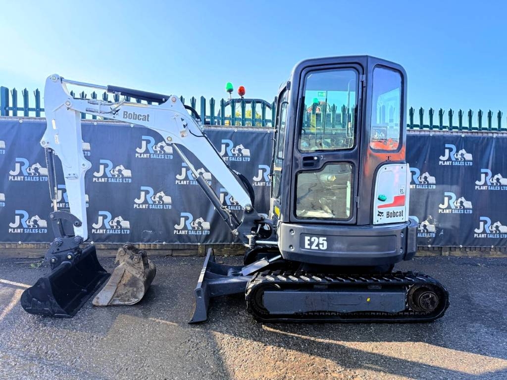 Bobcat E 25