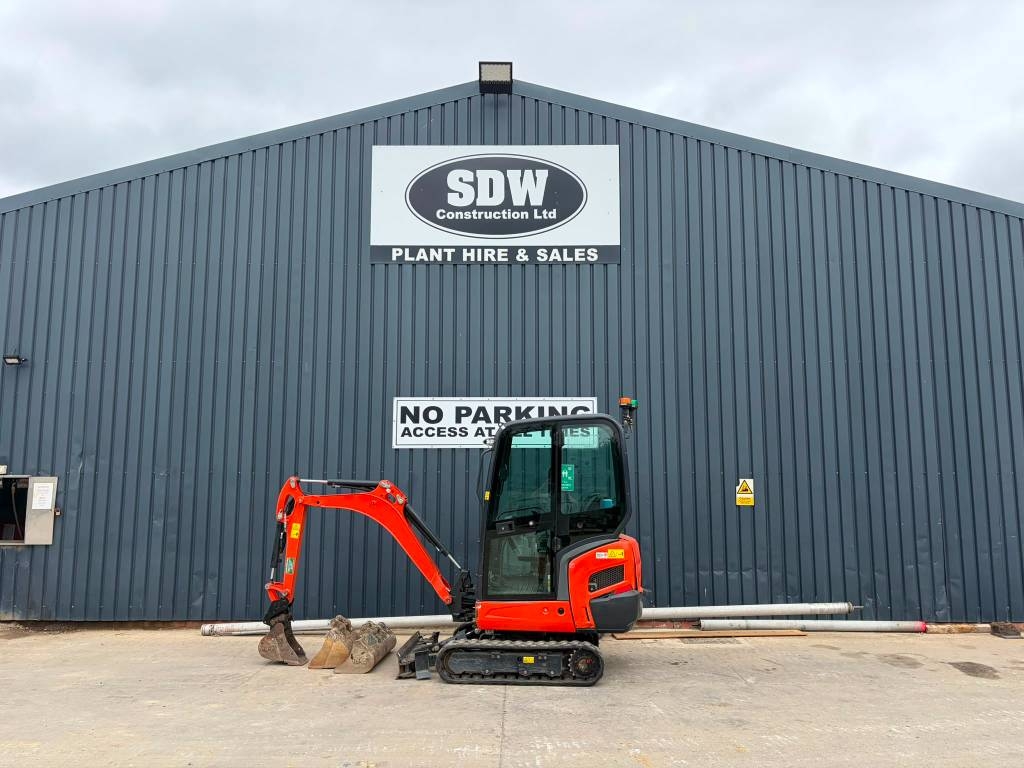 Kubota KX 016-4