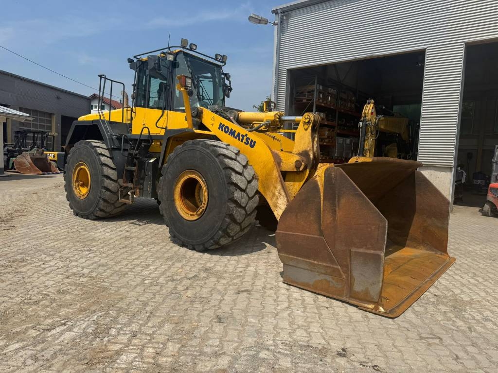 Chargeuse sur pneus Komatsu WA 480 — occasion 2016, 6 100 h