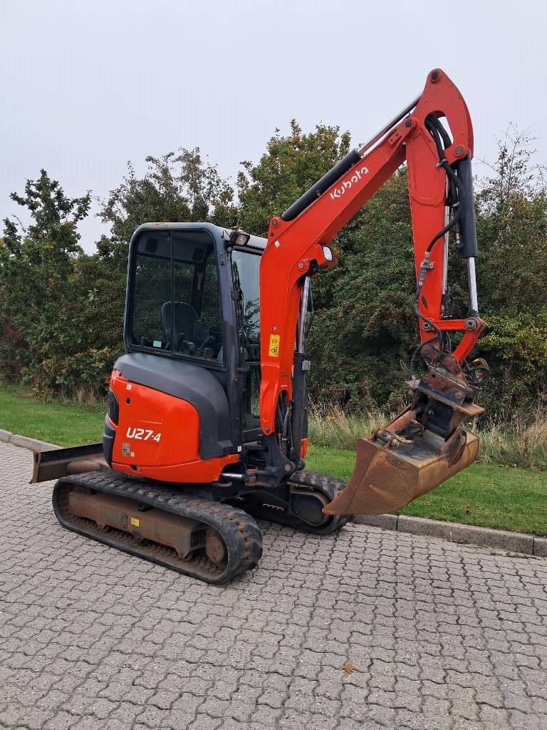 Kubota U 27-4