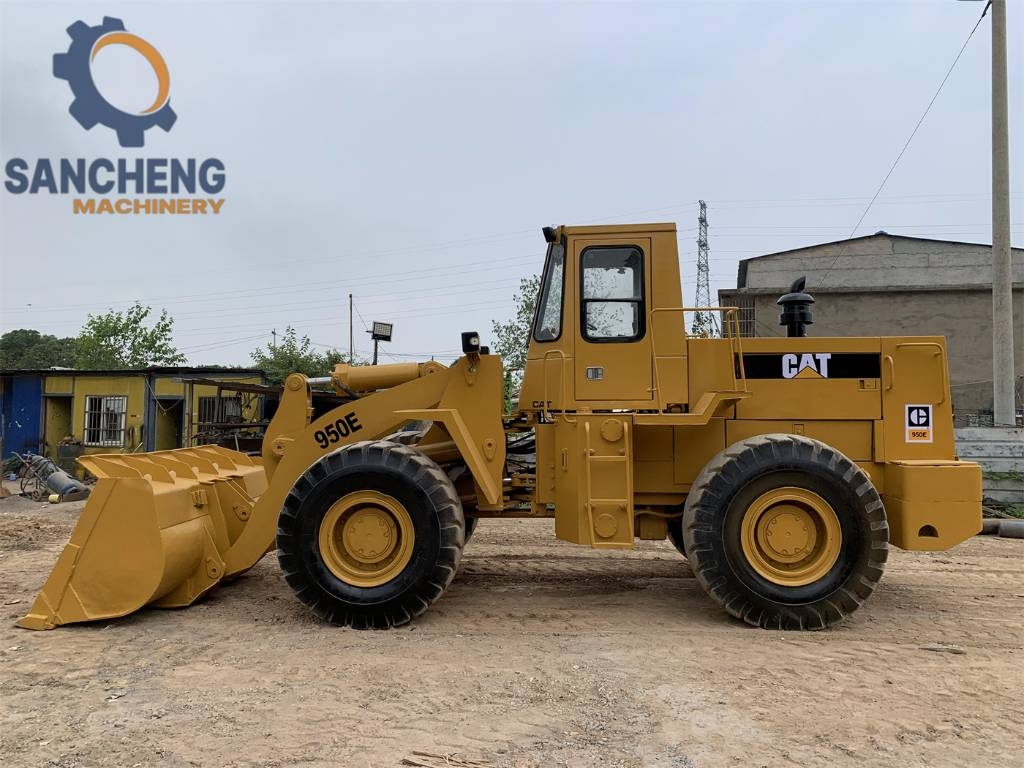 Chargeuse sur pneus Caterpillar 950 E — occasion 2016, 3 300 h