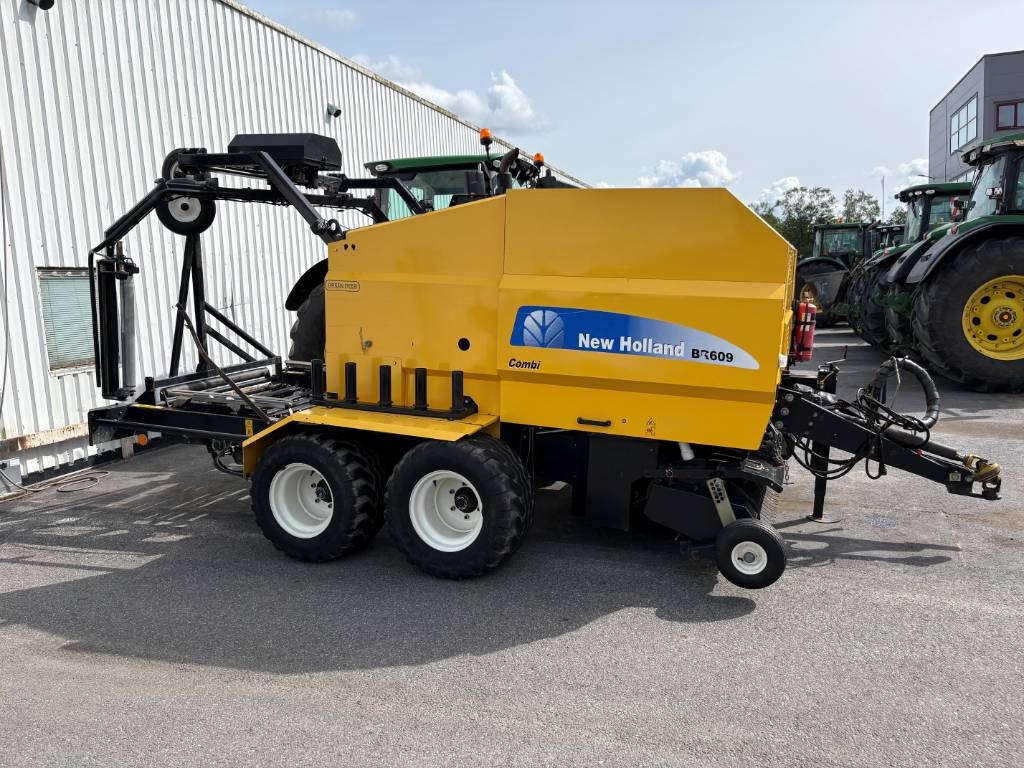 New Holland BR 6090 Combi