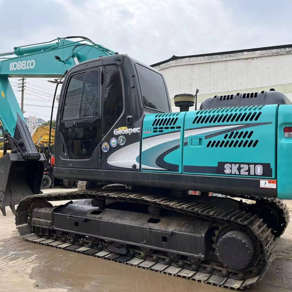 Pelle sur chenilles Kobelco SK 210 — occasion 2021, 869 h