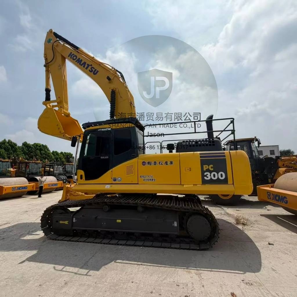 Komatsu PC 300