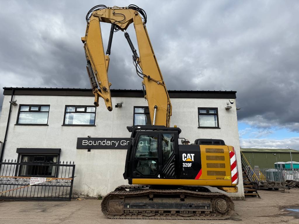 CAT 320 FL