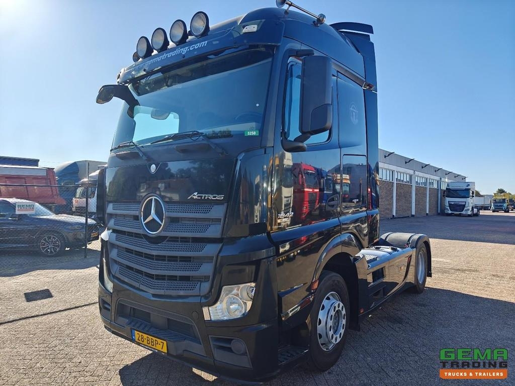 Tracteur routier Mercedes-Benz Actros 1842 4x2 BigSpace Euro5 - 13L - Skirts - NL — occasion 2013