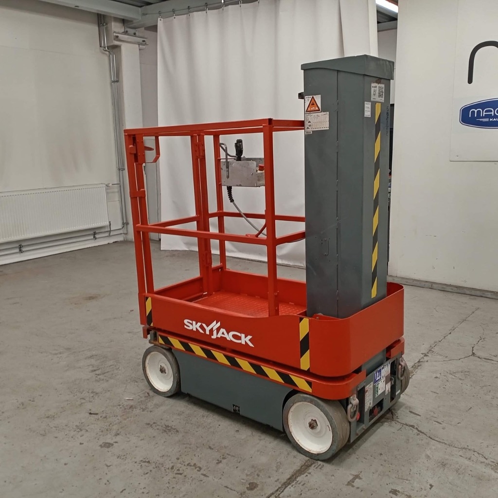 SkyJack SJ 16 E