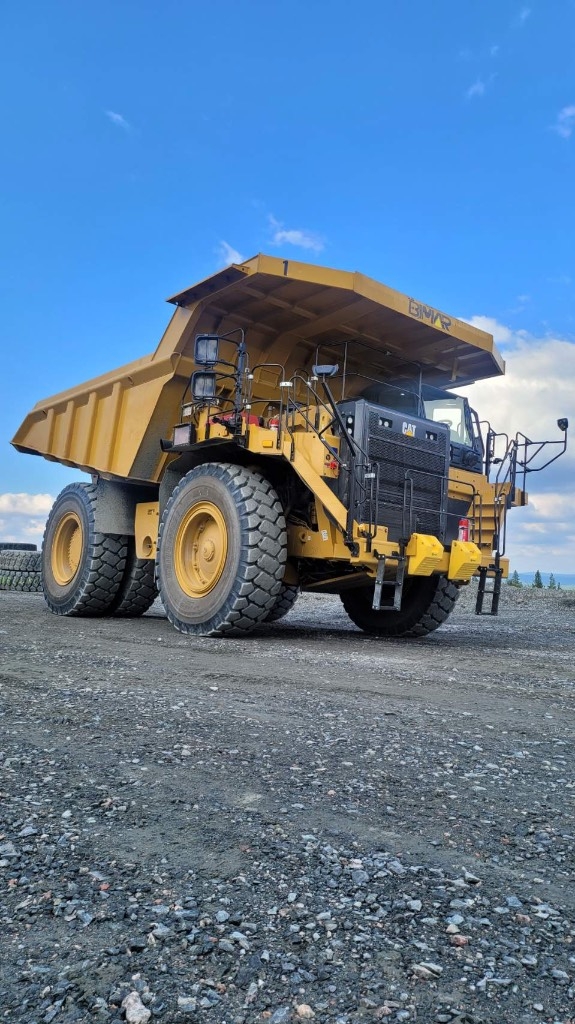 CAT 777
