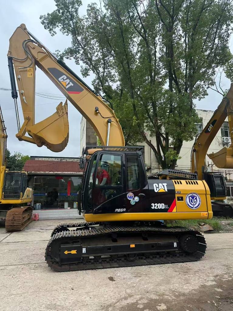 CAT CAT320D2