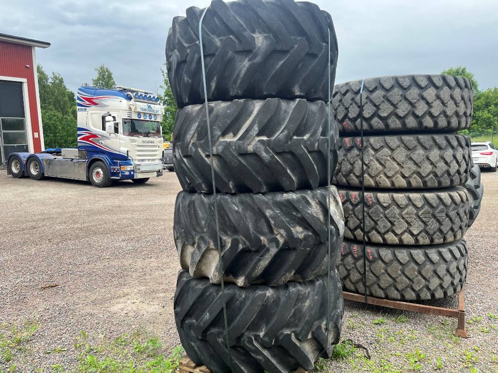 Nokian Twinhjul till Cat 910 , IT12