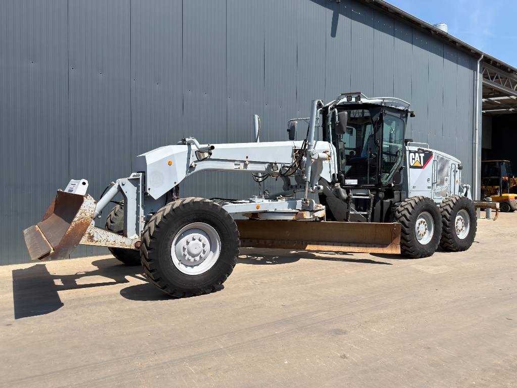 CAT 120M - CE