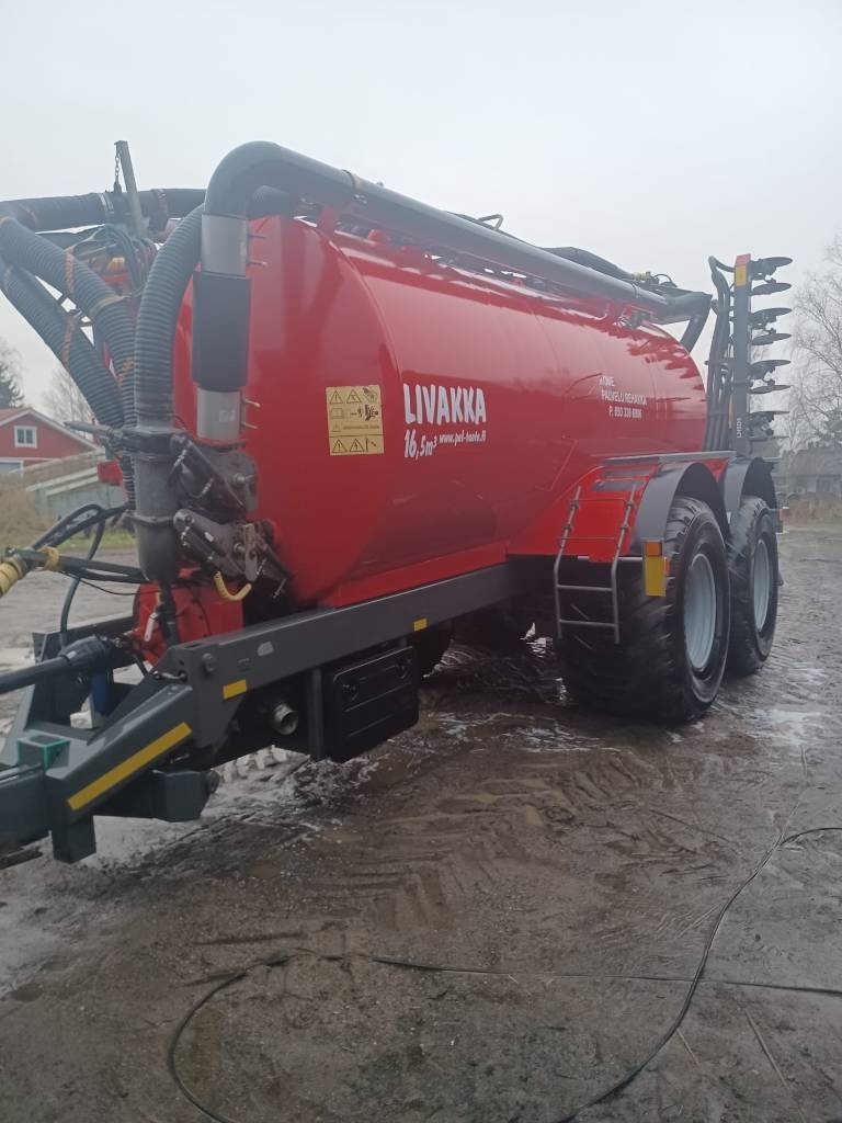 Livakka 16,5 m3+SPK+LHSD 9M