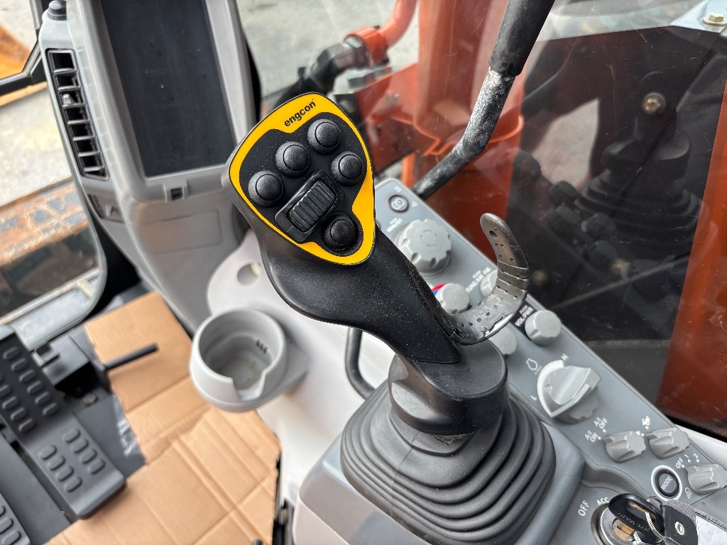 Hitachi ZX 85 US / Engcon, Kauha, Rasvari, Huollettu! kuva 16