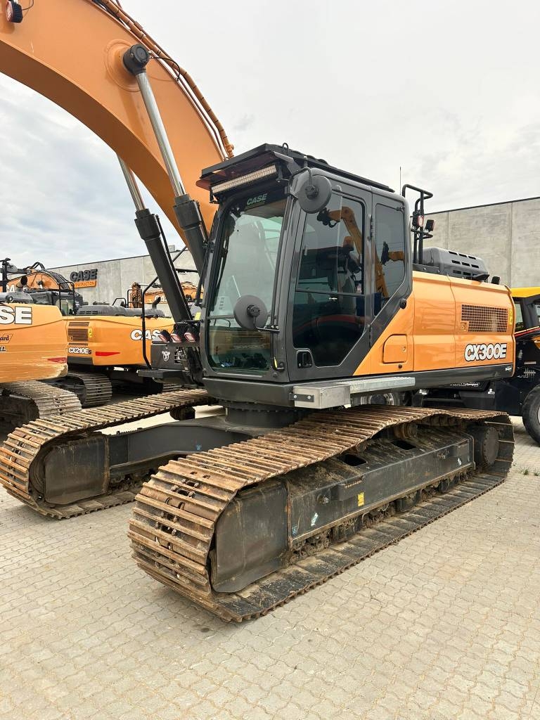 Pelle sur chenilles Case CX 300 E — occasion 2025, 860 h