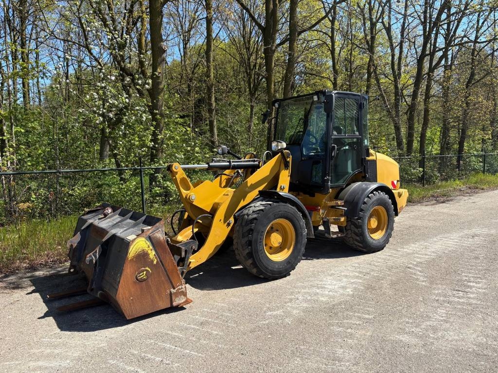 CAT 908 M