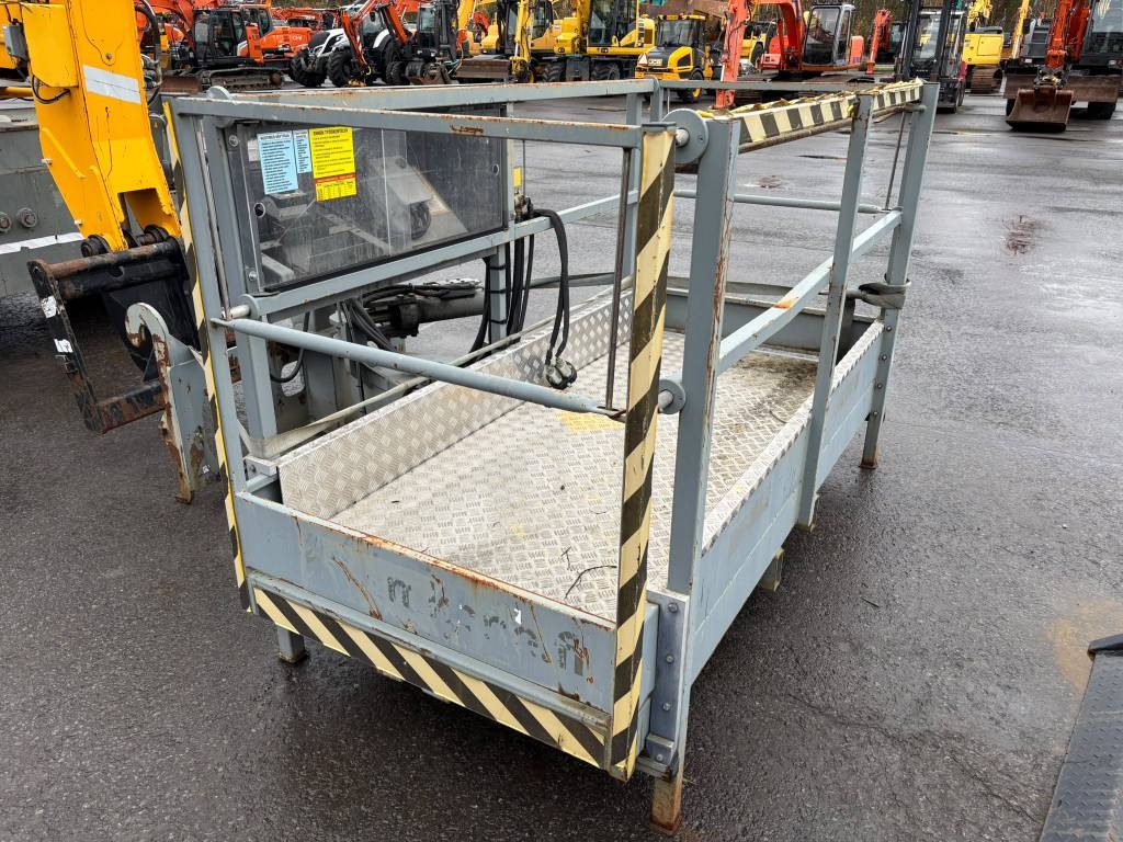 Dieci Pegasus 40.17 / Cesta de pasajeros, Púas de carretilla elevadora, Cuchara kuva 10