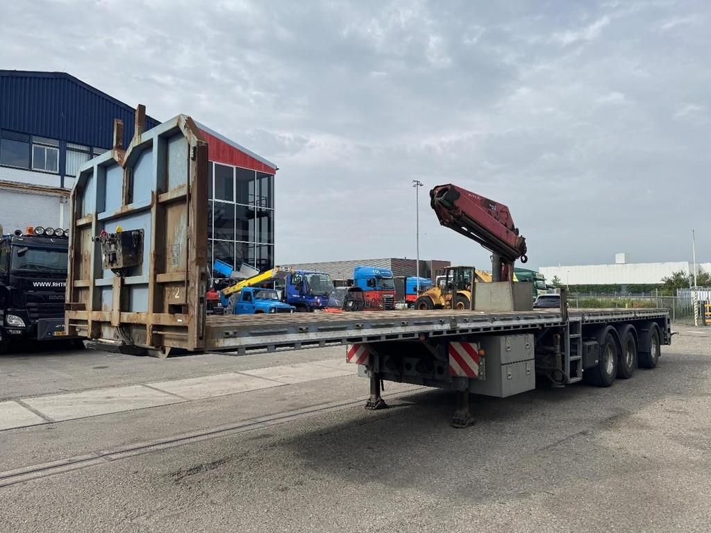 Lecitrailer 3 AXLE + HMF 1820-K3 + REMOTE CONTROL