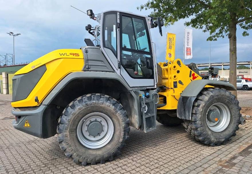 Chargeuse sur pneus Wacker Neuson WL 95 — occasion 2021, 1 250 h