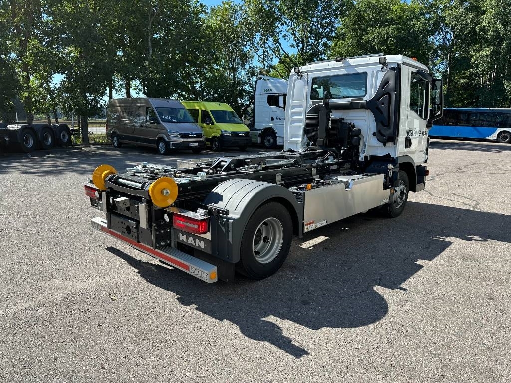 MAN TGL12.250 BL PowerMatic VAK koukku takuu 5 vuotta