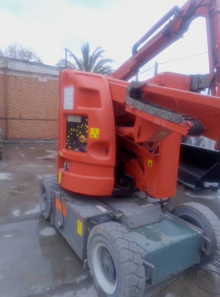 JLG E 300 AJP