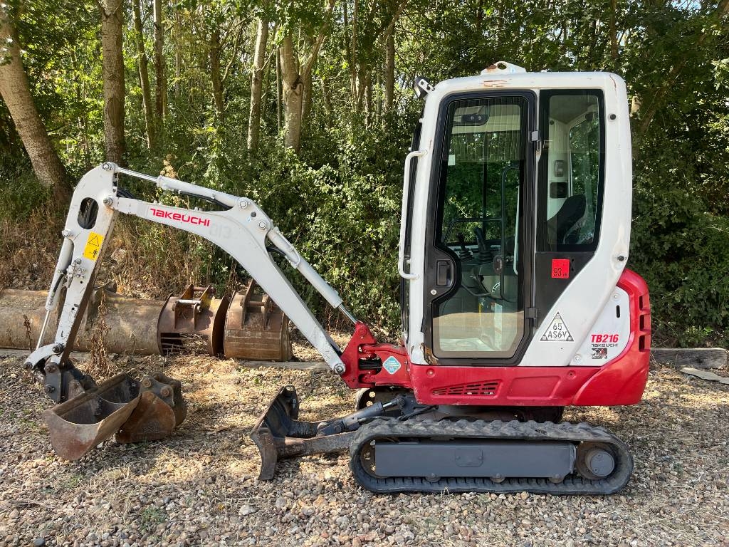 Mini-pelle Takeuchi TB 216 — occasion 2018, 3 012 h