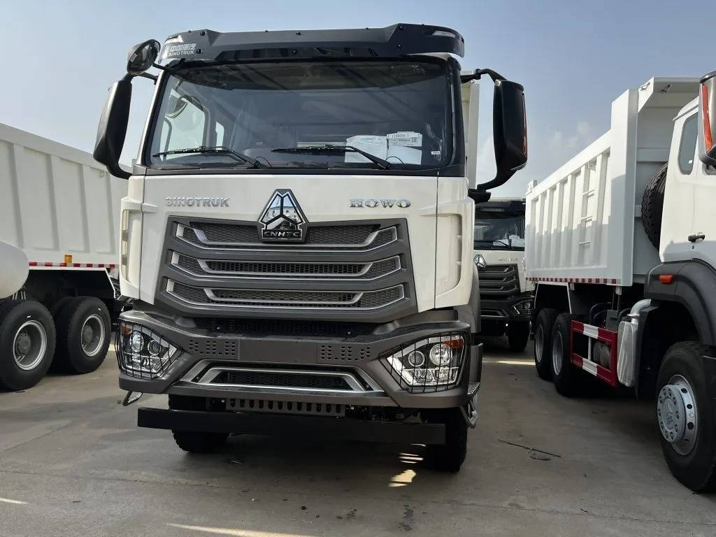 Mini-tombereau Howo 6×4 380hp Howo NX Dump — occasion 2017
