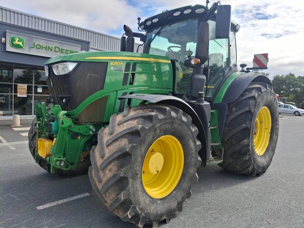 John Deere 6250 R