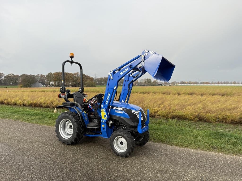 Solis minitractor NIEUW met frontlader / brede agribande