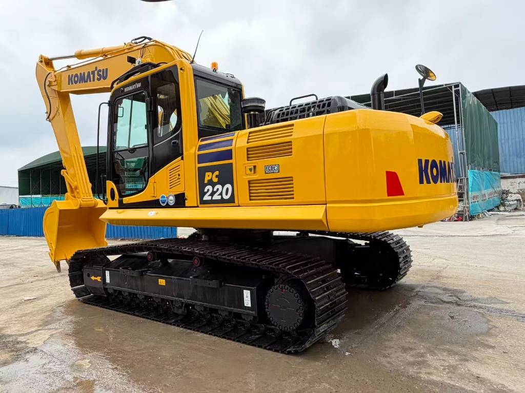 Komatsu PC 220