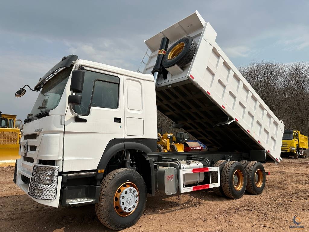 Camion benne Howo 371 — occasion 2024