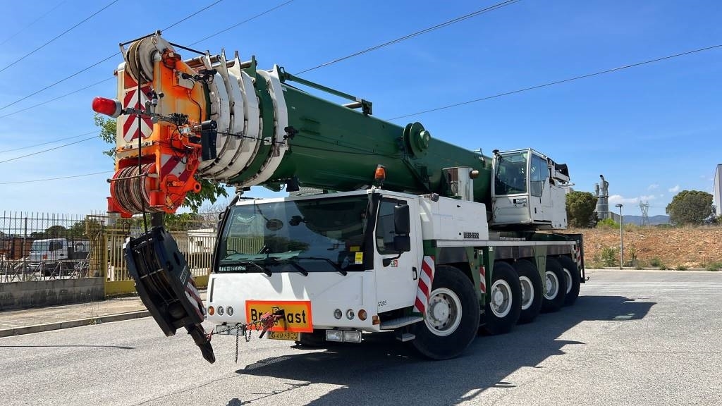 Liebherr LTM 1220-5.2