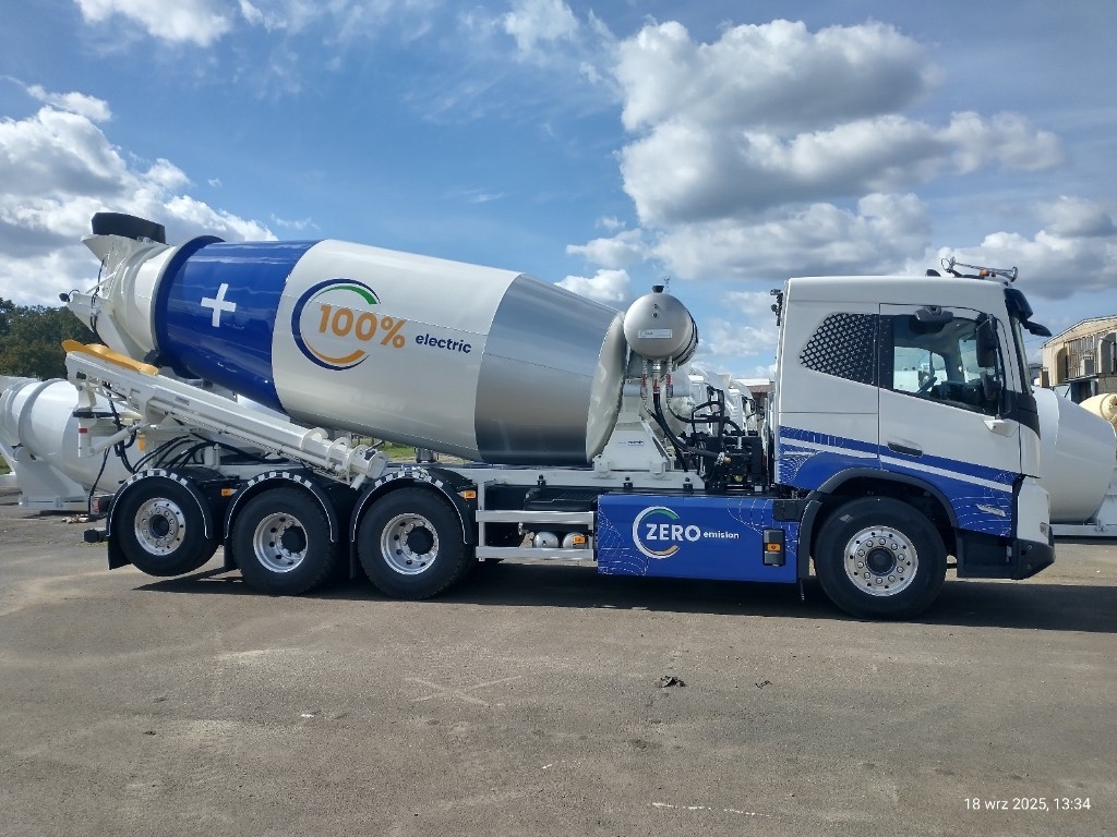 Volvo FM, Full electric mixer truck