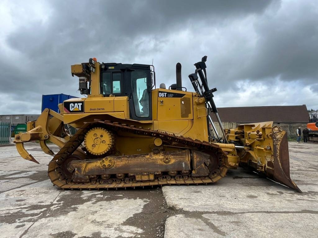 CAT D 6 T LGP
