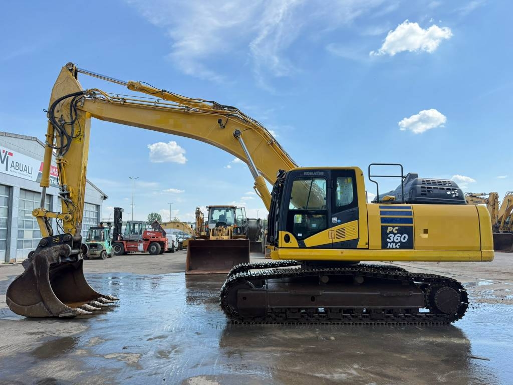 Pelle sur chenilles Komatsu PC 360 NLC-11 //BJ. 2018 /8496H/ZSA/SW/TOP Zustand — occasion 2018, 8 496 h