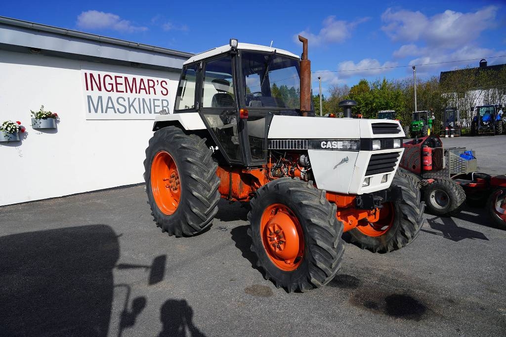 Tracteur agricole Case IH 1490 / FUK863 — occasion 1981